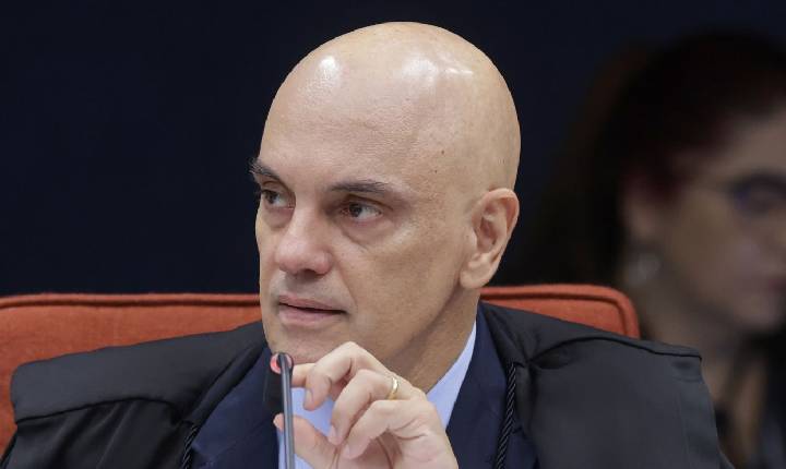 AGU vai pedir para atuar em processo contra Moraes nos EUA 