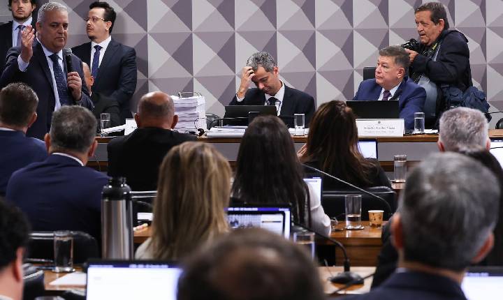 CPMI do INSS termina sem relatório final