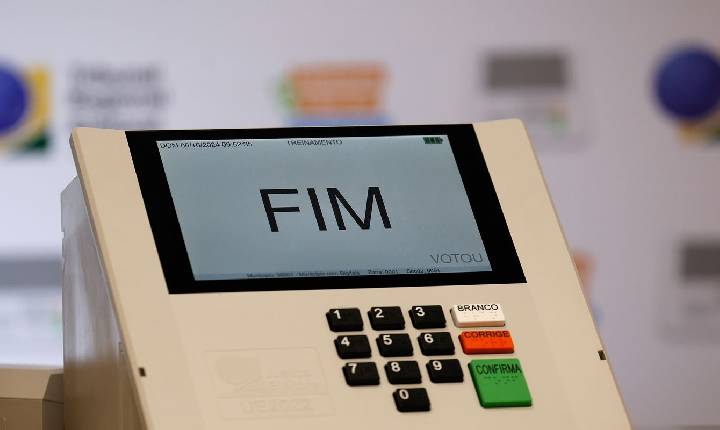 Eleitor tem até esta quinta-feira (20) para solicitar voto em trânsito