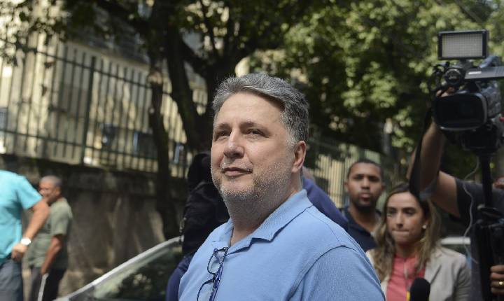Justiça do Rio suspende direitos políticos do ex-governador Garotinho