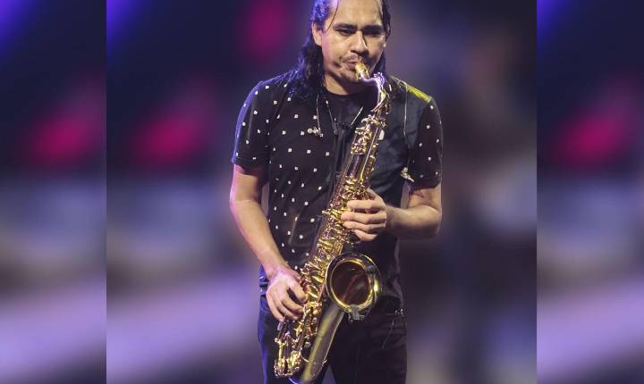 MÚSICO CABROBOENSE MORRE APÓS SOFRER DESCARGA ELÉTRICA DURANTE SHOW EM SERRA TALHADA, PE