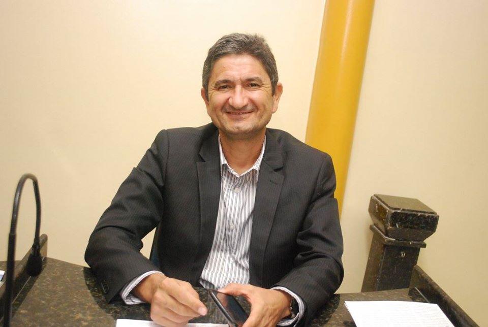 Prefeito de Santa Maria da Boa Vista, George Duarte, é assaltado no Recife.