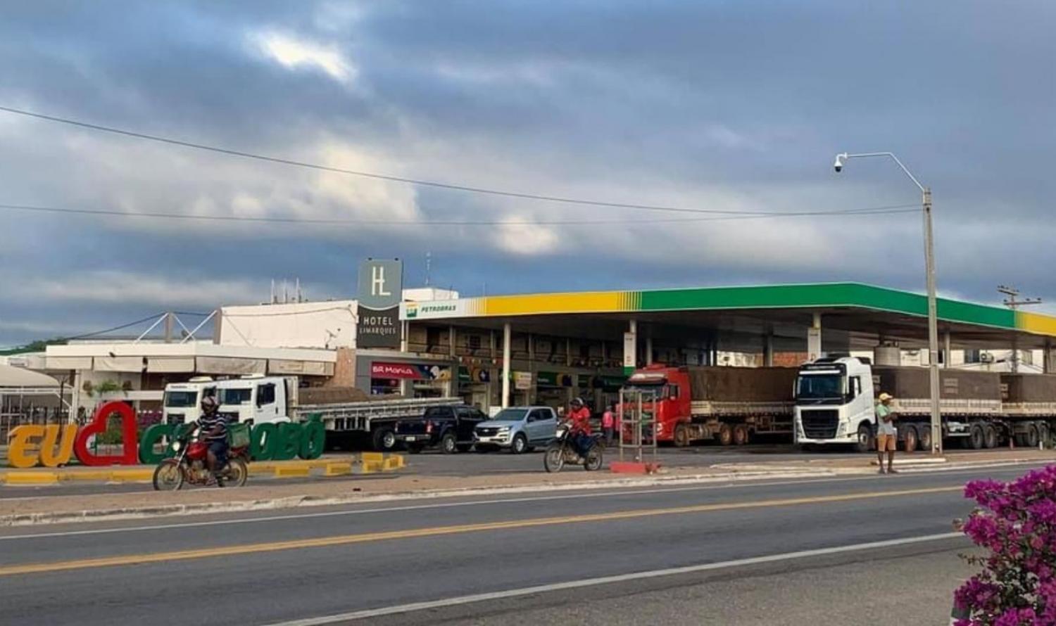 Em Cabrobó, Posto Limarques 1 continua como ponto de Parada e Descanso.