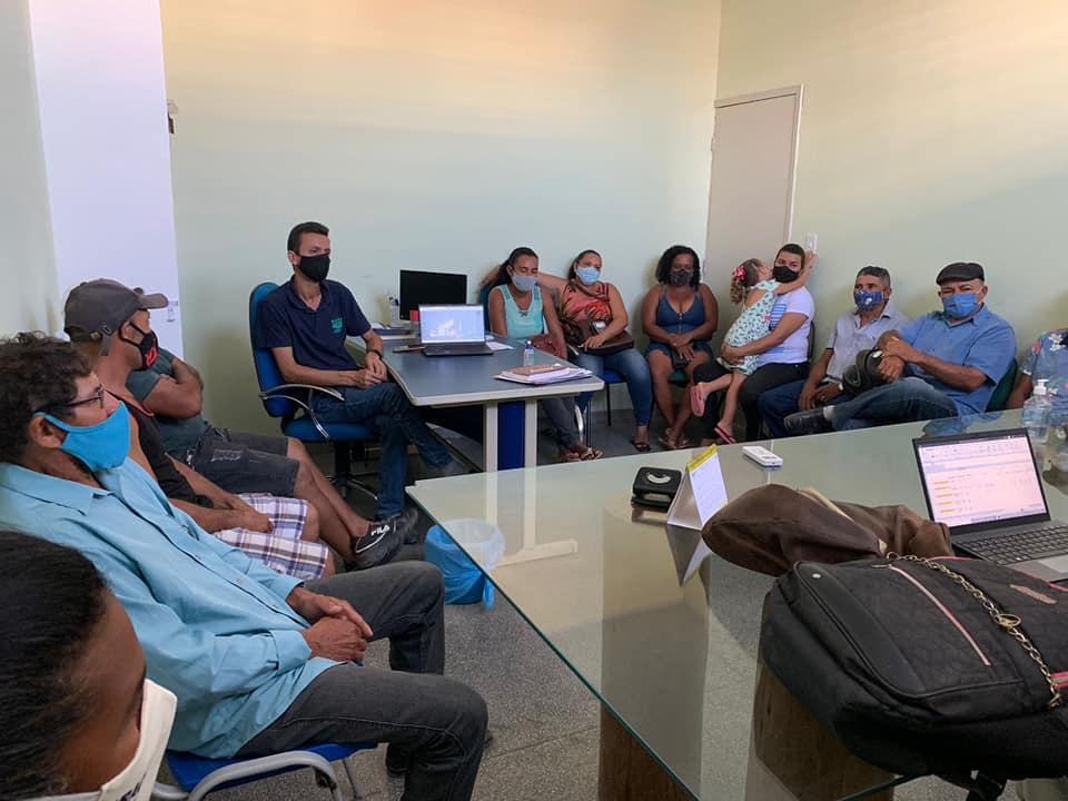 Prefeitura de Curaçá realiza reunião do PNAE com agricultores