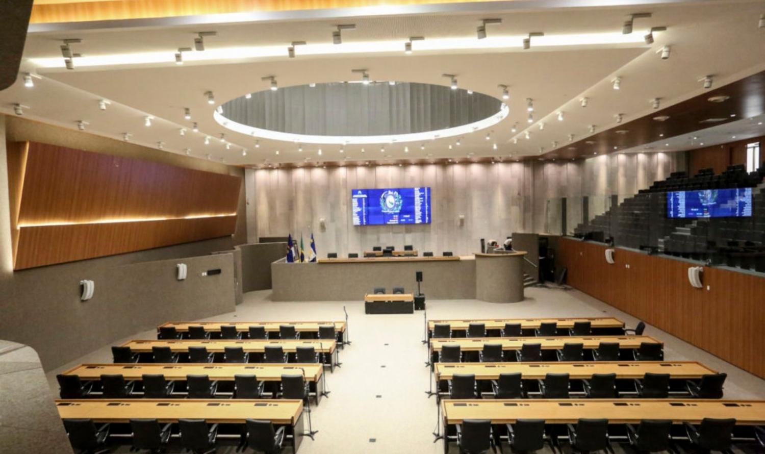 Alepe aprova Projeto de Lei que torna obrigatória vacinação contra Covid-19 de servidores de Pernambuco.