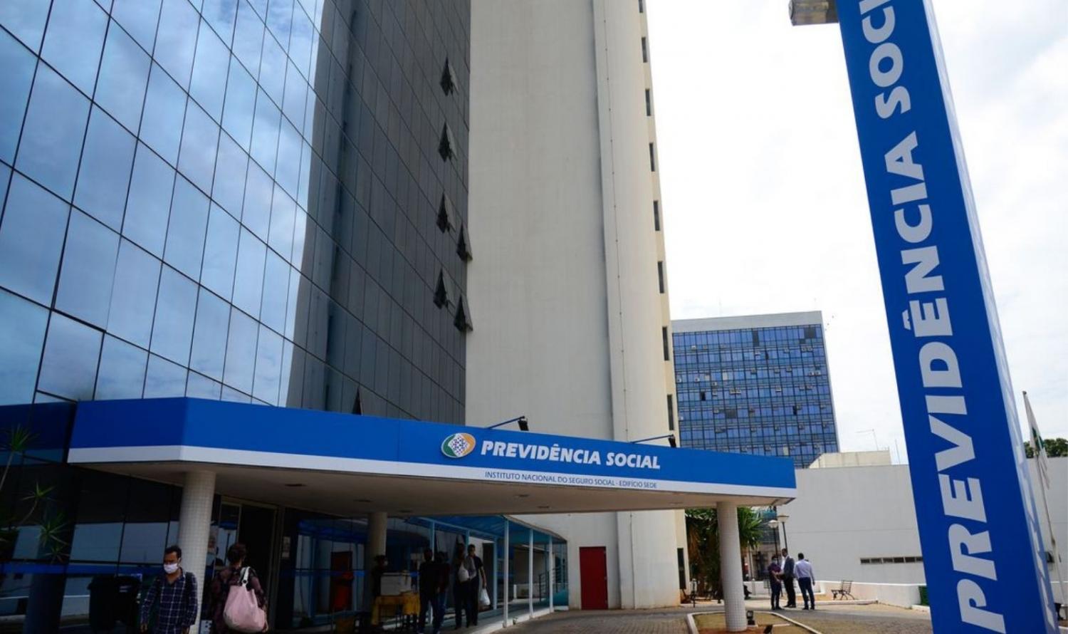 INSS: 95 mil beneficiários têm até sexta para agendar perícia médica