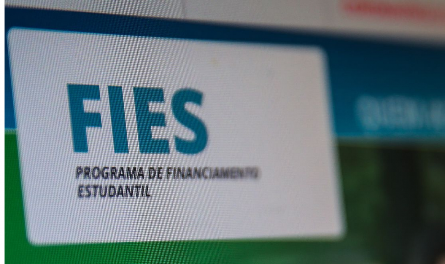 MEC prorroga prazo para renovação de contratos do Fies.