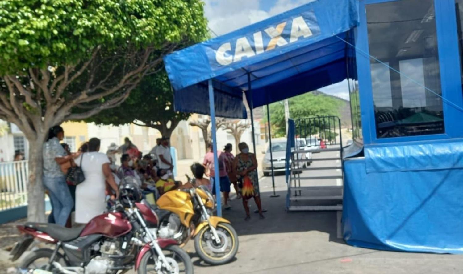 Orocó: Caminhão Agência da Caixa Econômica Federal já está em pleno funcionamento na cidade.