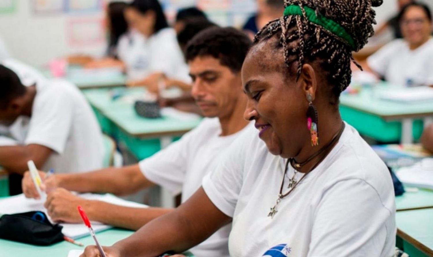 Mais de 13 mil vagas estão abertas para a EJA em Pernambuco