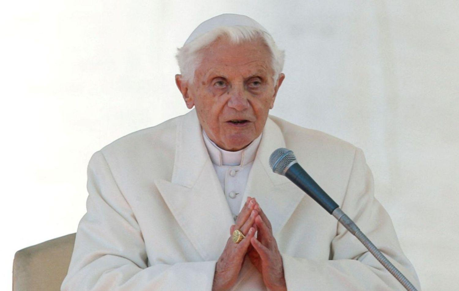 Ex-papa Bento XVI é criticado em relatório de abusos cometidos por sacerdotes