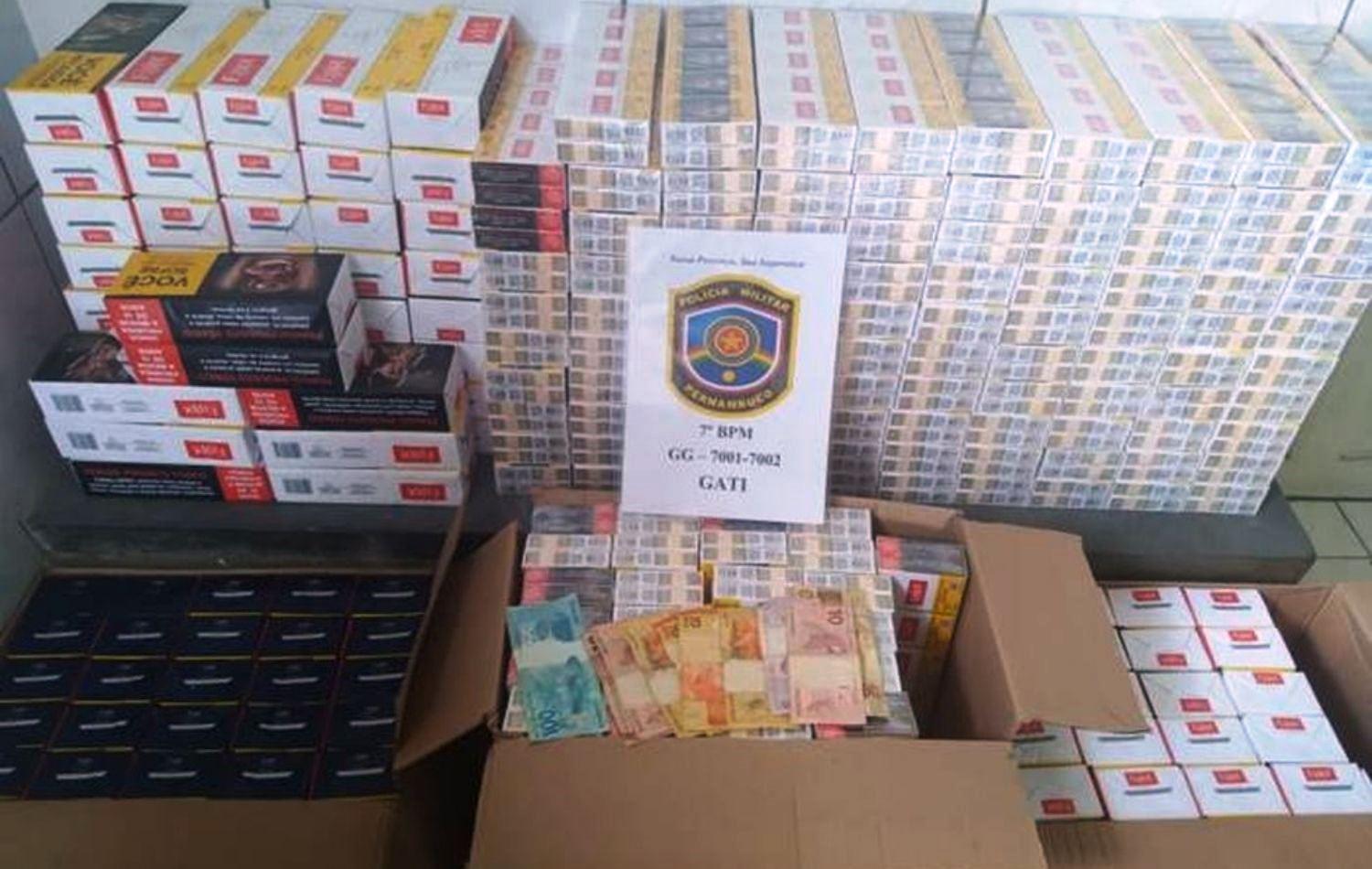 Polícia Militar apreende mais de 2,6 mil carteiras de cigarro sem nota fiscal em Exu