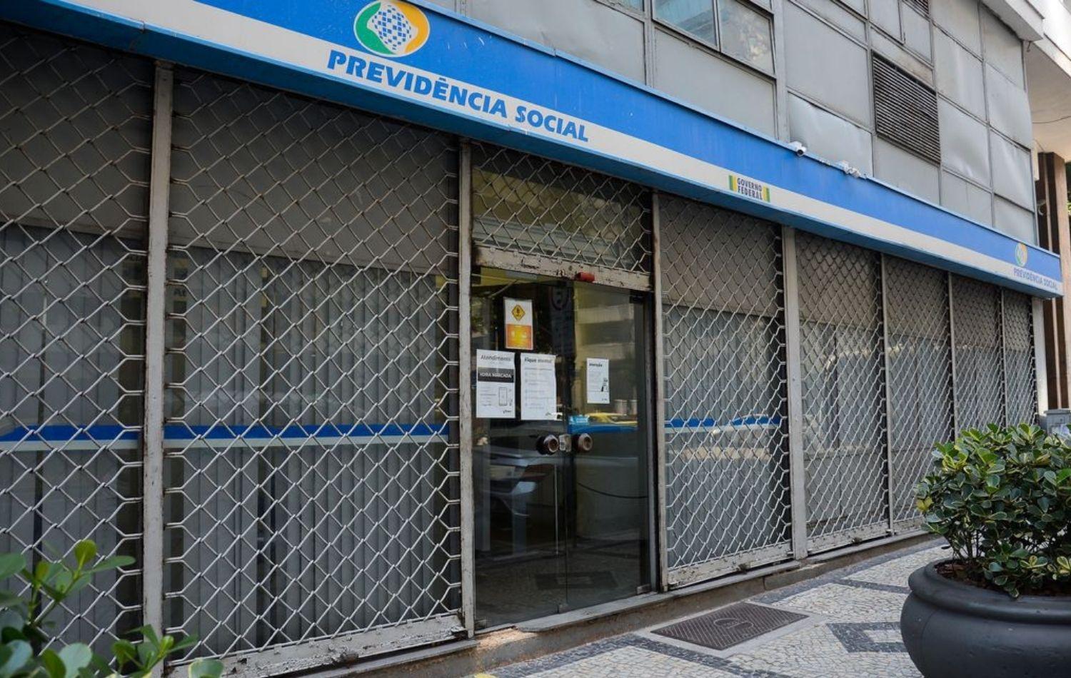 INSS começa a pagar com reajuste quem ganha mais de um salário mínimo