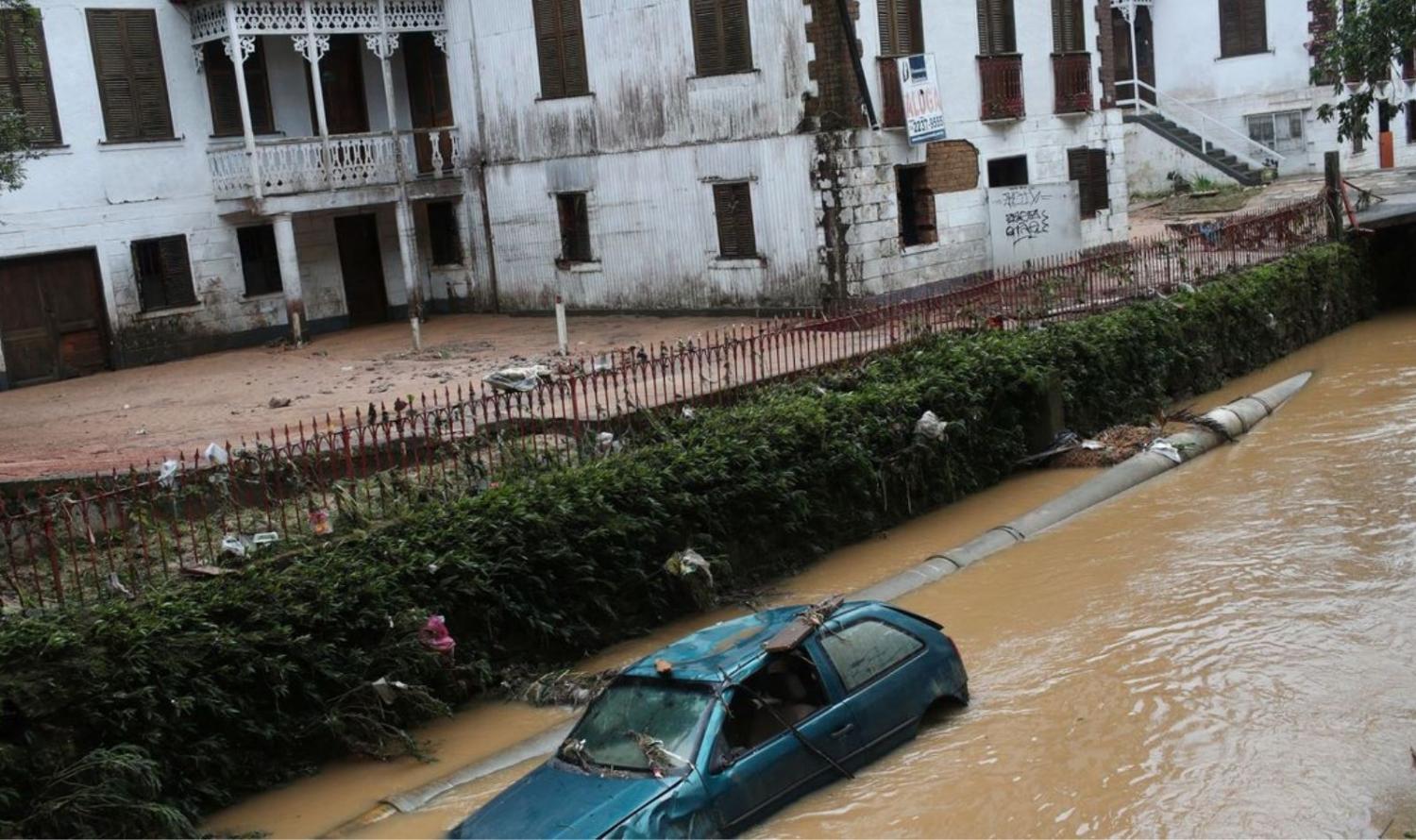 RJ: Chuvas em Petrópolis deixam pelo menos 38 mortos