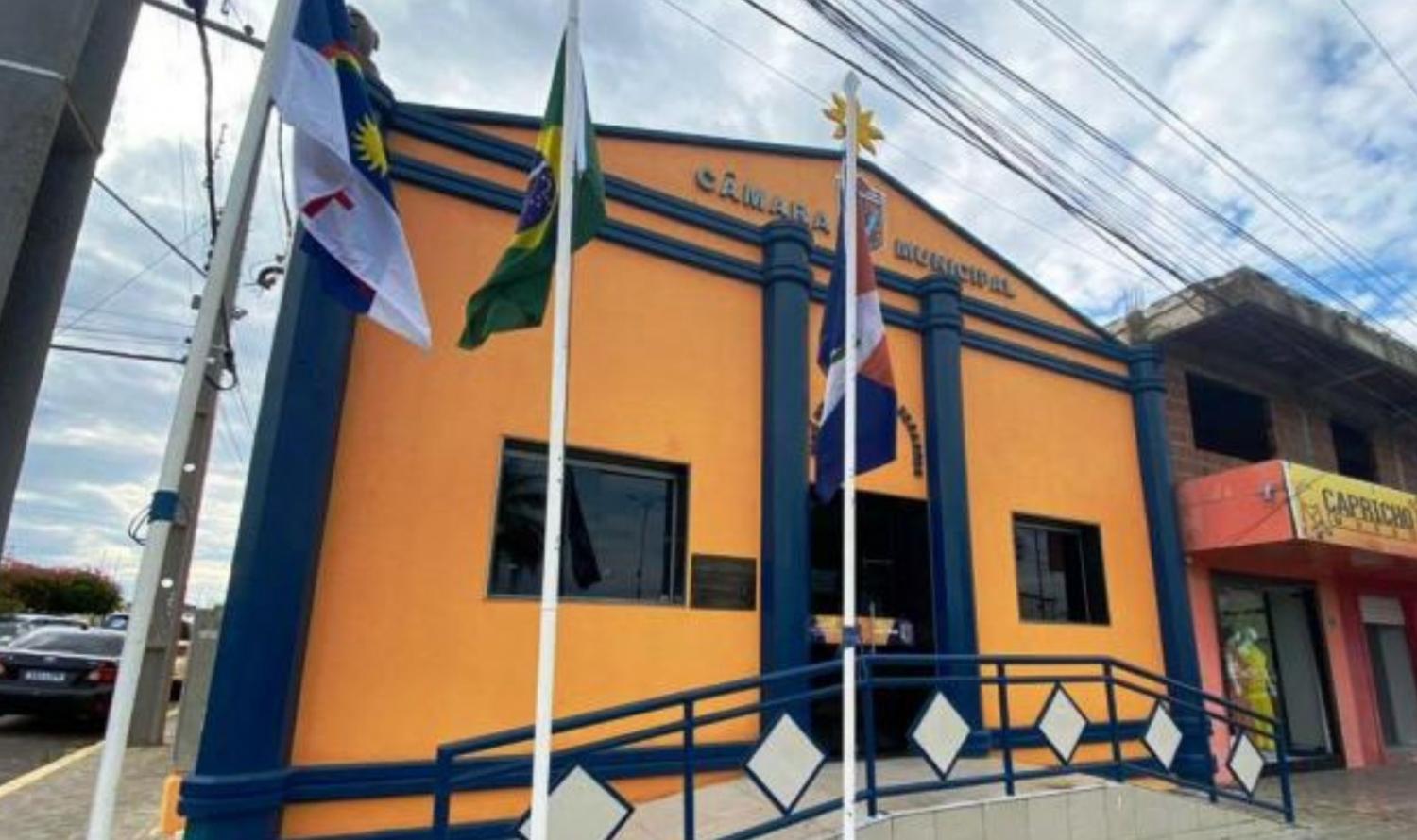 Santa Maria da Boa Vista: vereadores aprovam aumento de salários de vereador, prefeito, vice e secretários