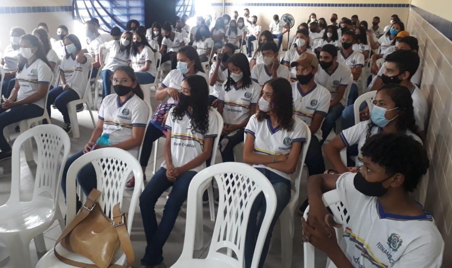 Secretaria da Mulher de Cabrobó inicia campanha de conscientização sobre gravidez na adolescência