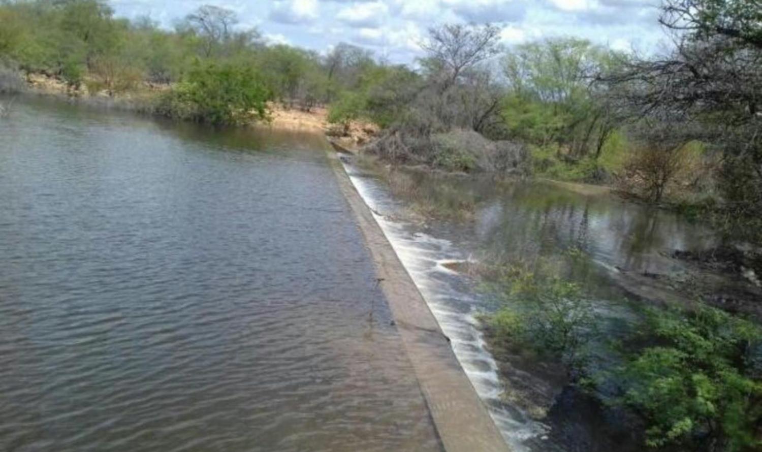 Governo Federal anuncia liberação da água da transposição para o Riacho Grande em Cabrobó, PE
