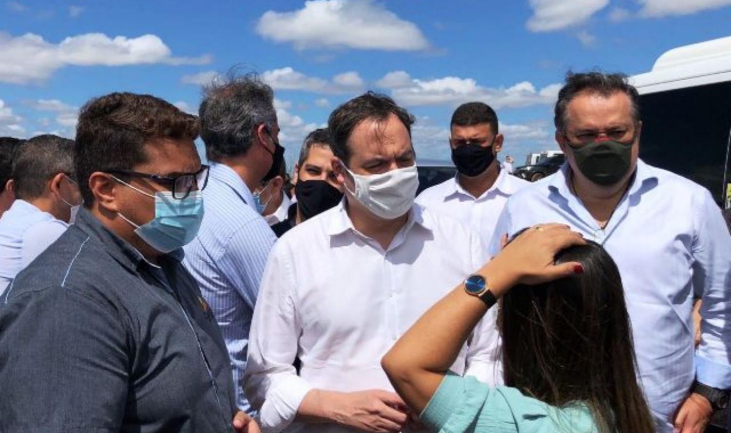 Prefeito de Cabrobó anuncia obras de recapeamento asfáltico da Avenida principal da cidade