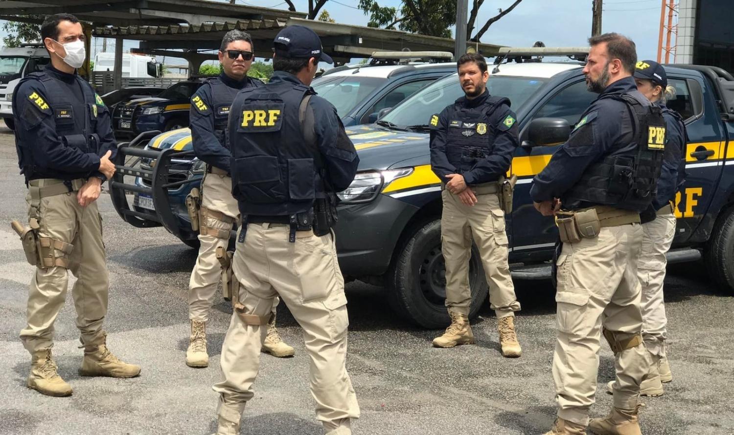 PRF reforça efetivo para feriado prolongado de Tiradentes em PE