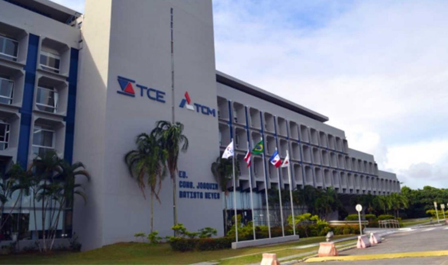 TCM-BA multa prefeito de Curaçá e pregoeiro