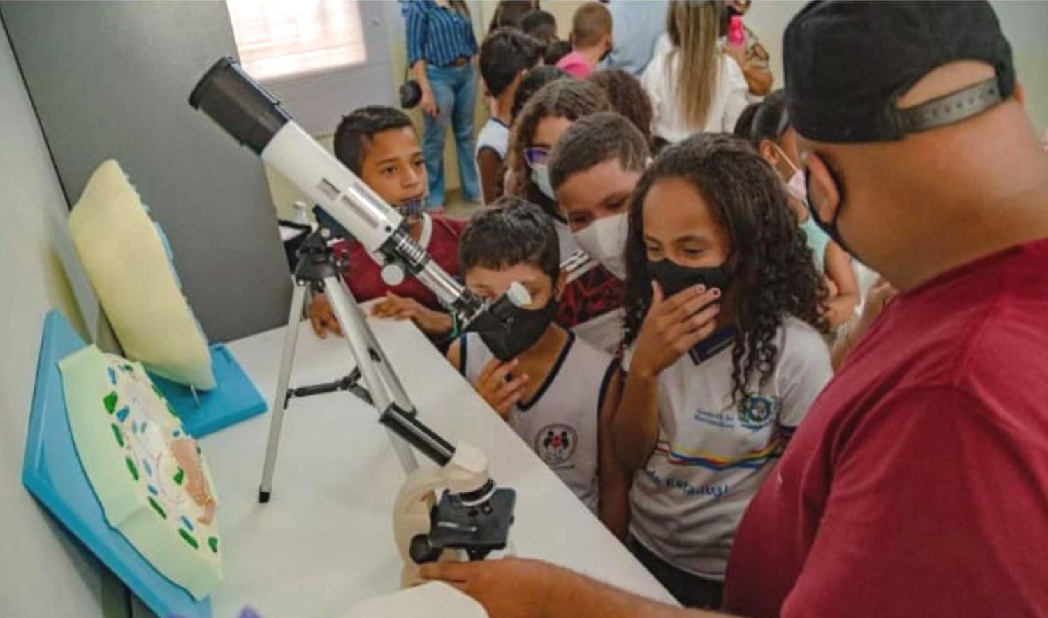 Prefeitura de de Belém do São Francisco imaugura Laboratório de Ciências e Robótica Educacional