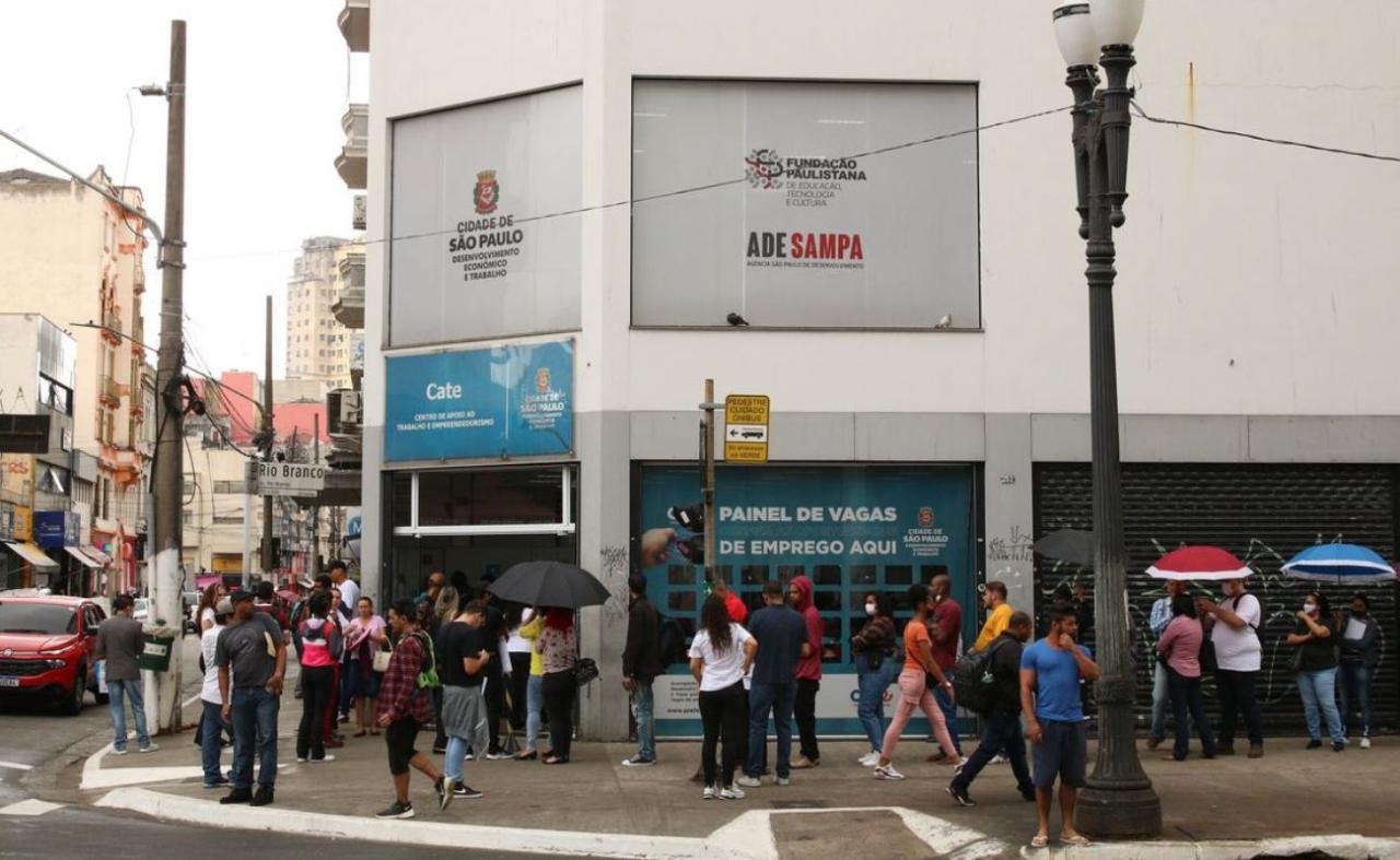 Desemprego chega a 9,4% em abril