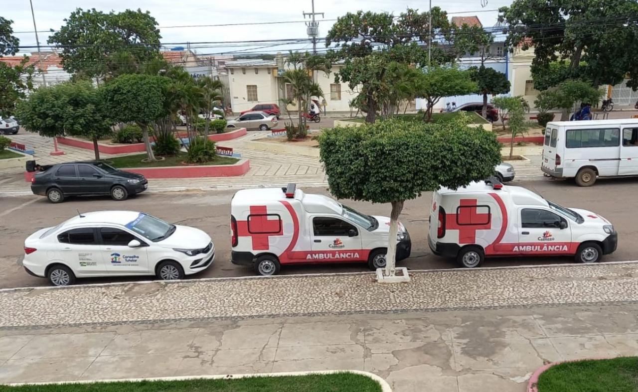 Cabrobó ganha ambulâncias para a Saúde e carro para o Conselho Tutelar