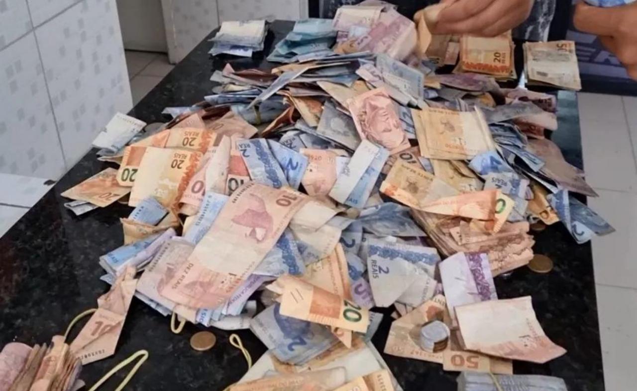 Carro de Padre com oferta dos féis é roubado em Caruaru, PE