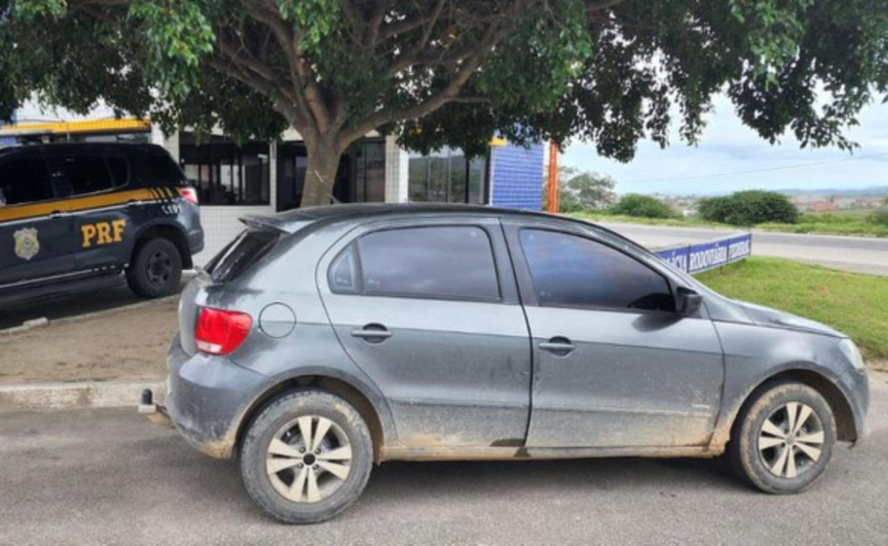 São Caitano: PRF recupera carro roubado e comercializado em site de compra e vendas