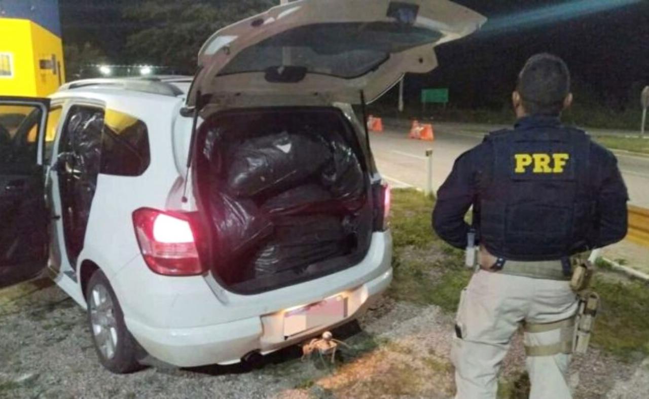Suspeito de tráfico é preso com 290 kg de maconha dentro de carro, em Arcoverde, PE