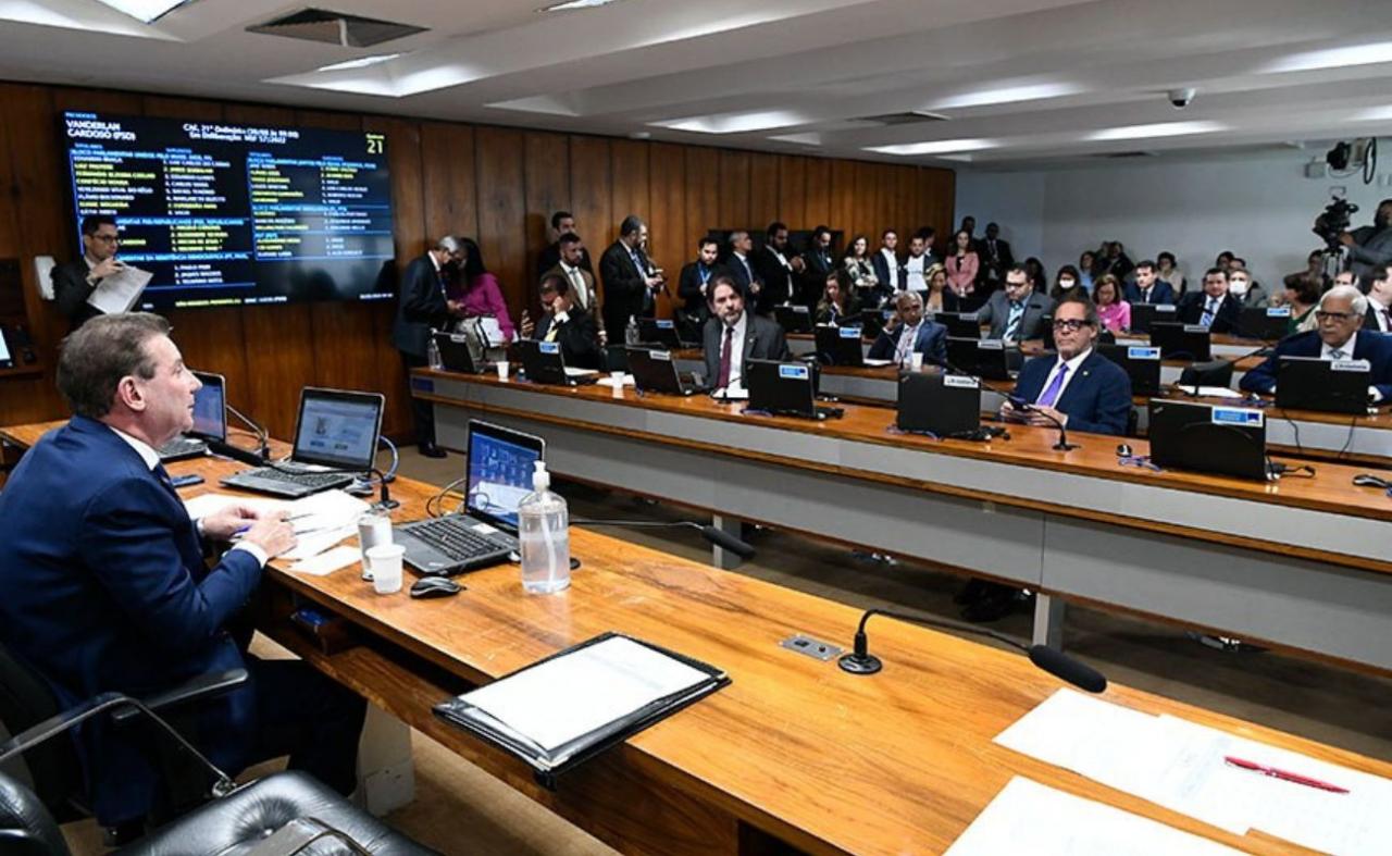 Senado aprova piso salarial de R$ 4,8 mil para fisioterapeutas