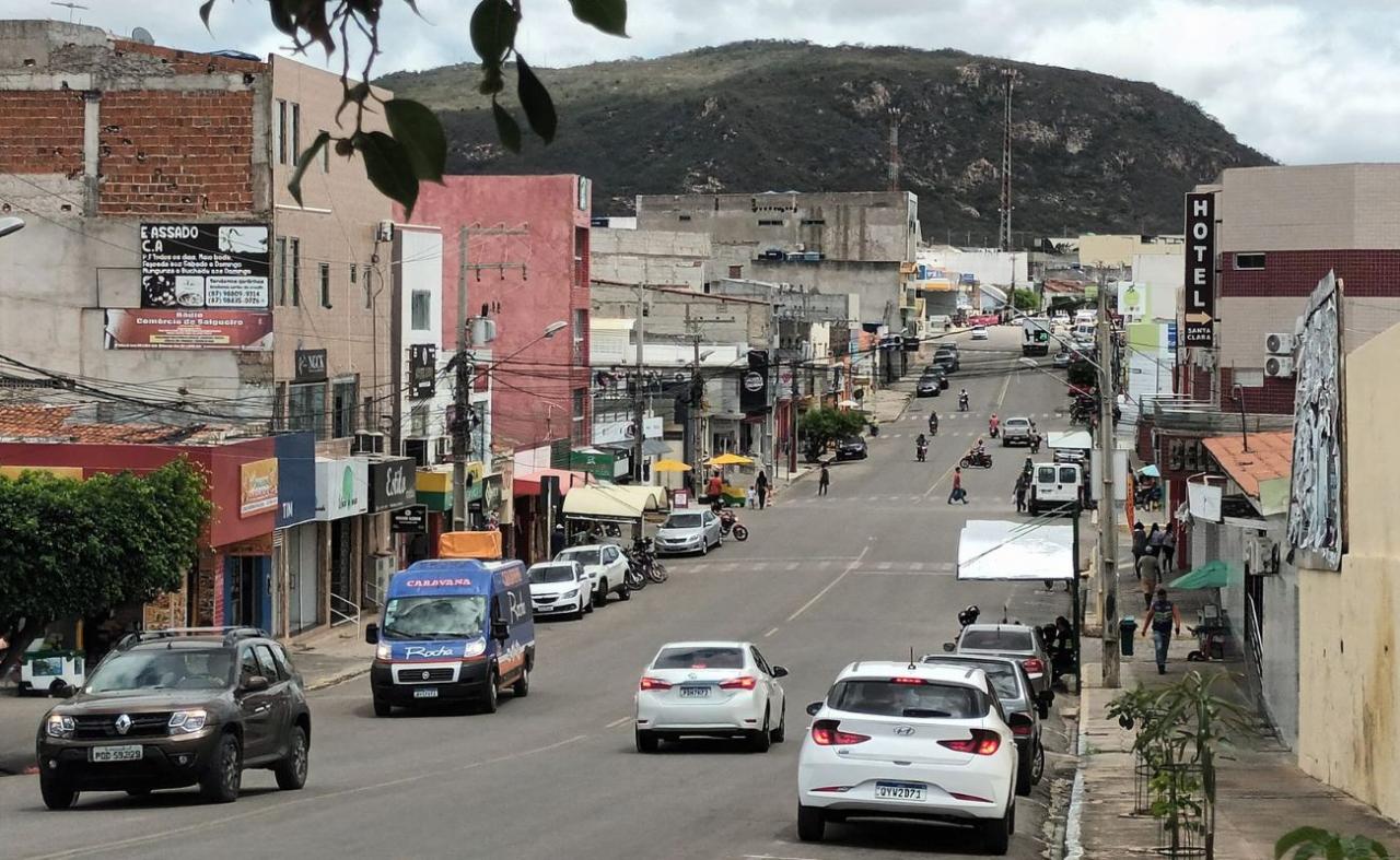 Confira as vagas de emprego disponíveis para a terça-feira (20), em Salgueiro, PE