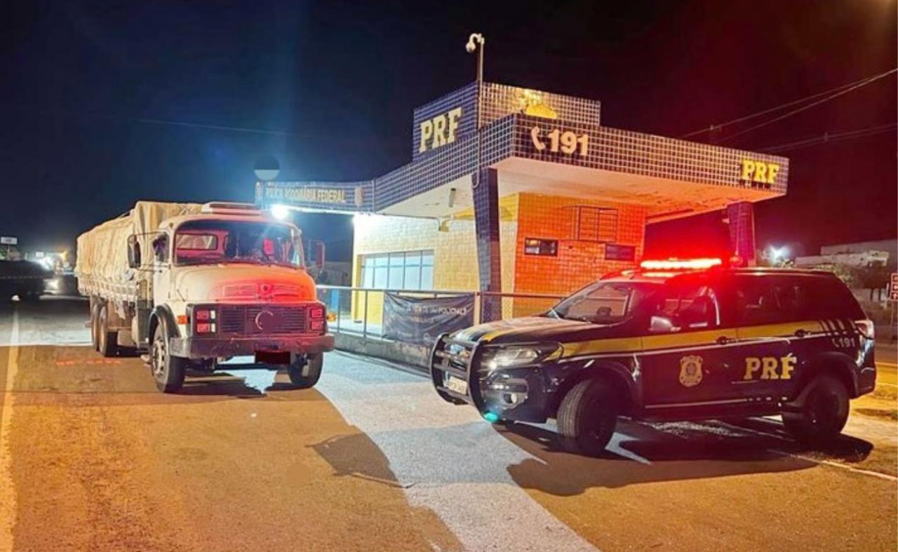 PRF retém carga de 14 toneladas de gesso sem nota fiscal em Salgueiro, PE