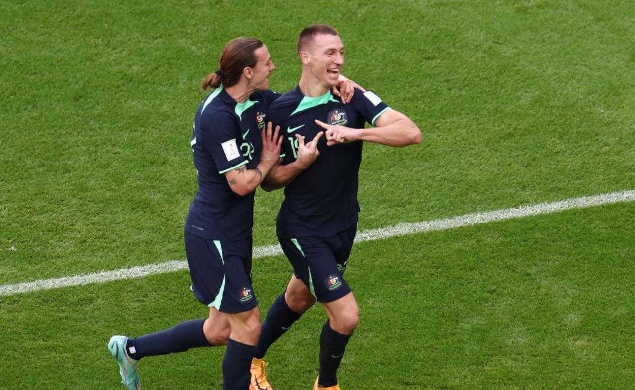 Austrália se reabilita de goleada para França e bate Tunísia