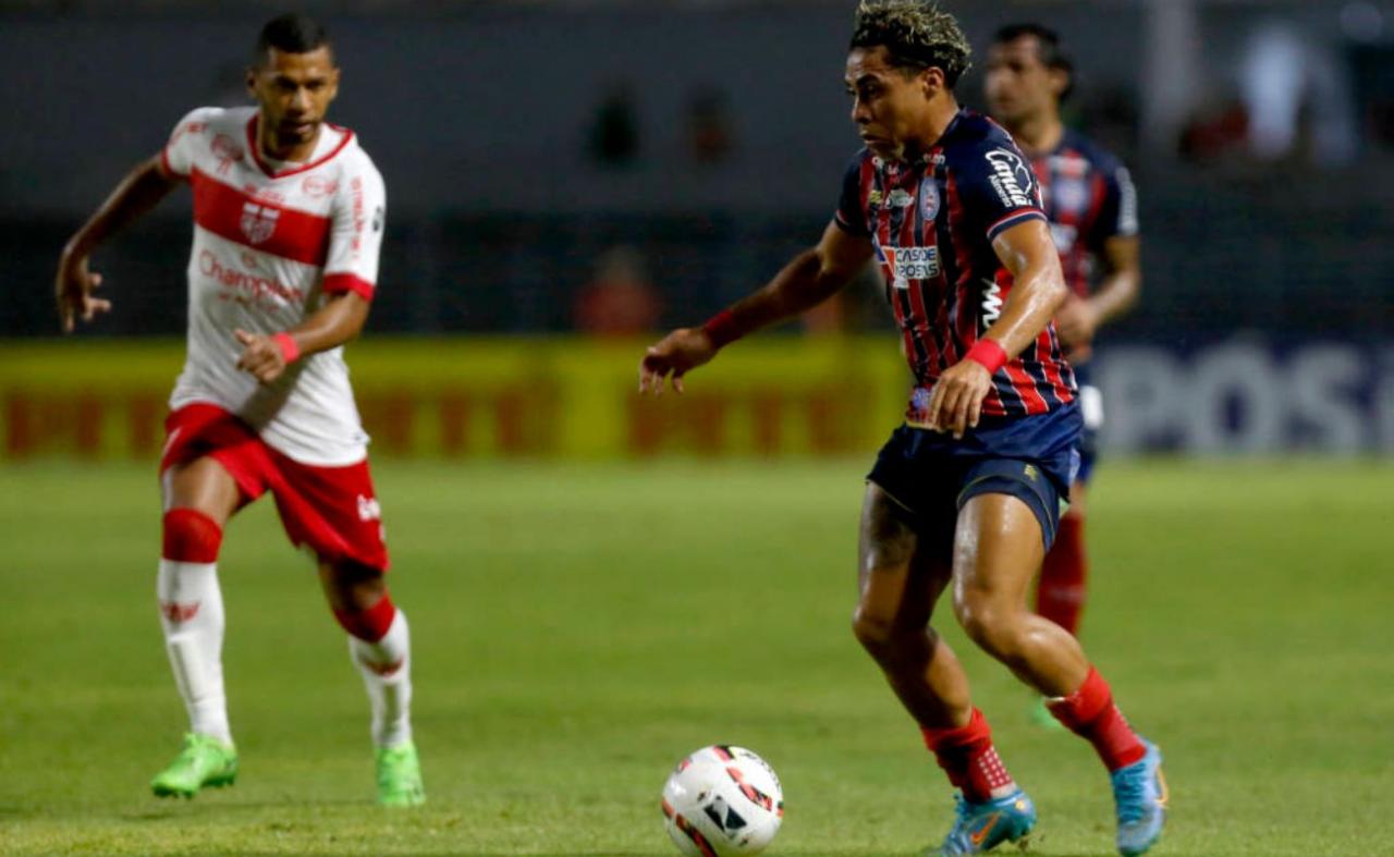 Bahia supera CRB em Maceió e garante volta à Série A