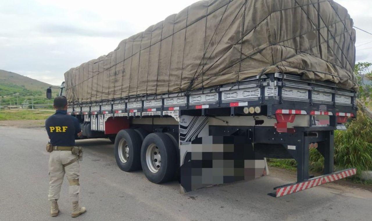 Carga de gesso sem nota fiscal é retida pela PRF em Serra Talhada, PE