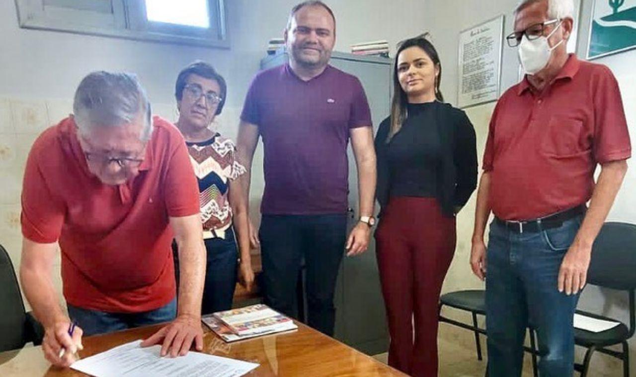 Secretaria de Educação de Sertânia vai ganhar um prédio próprio