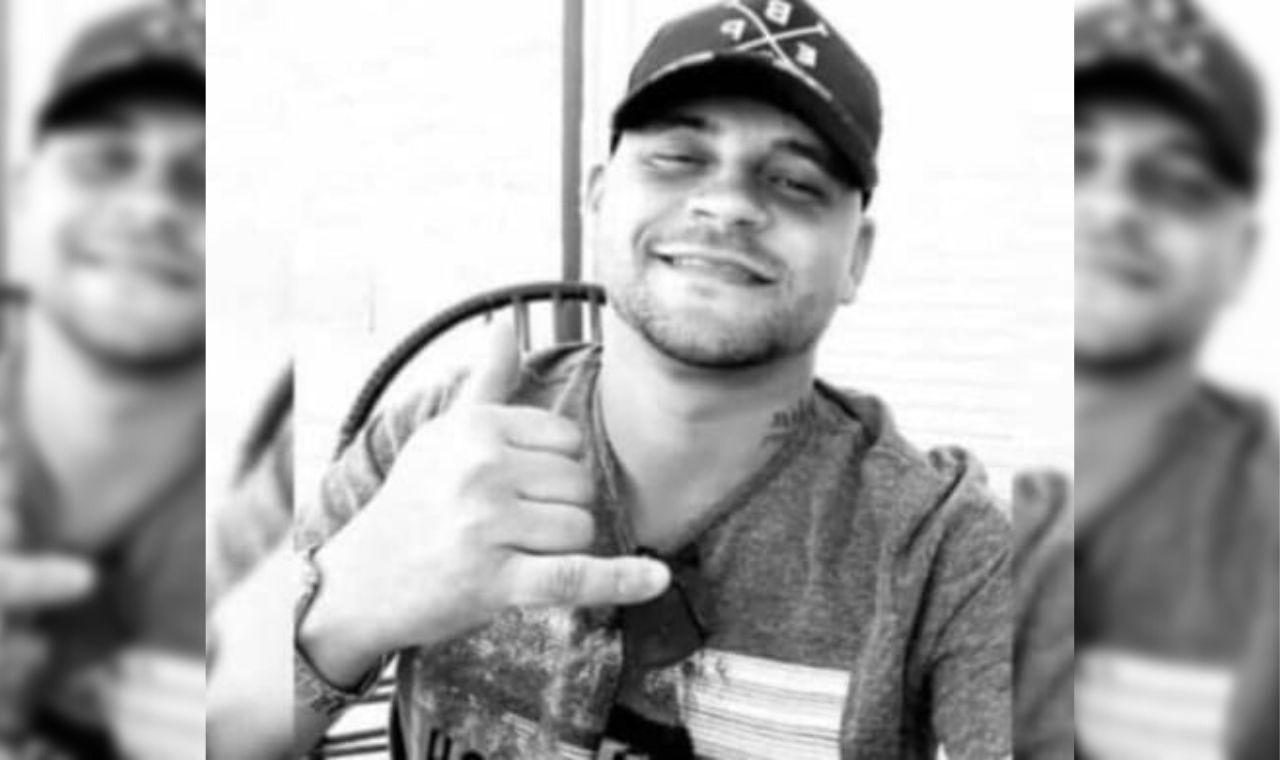 HOMEM É ASSASSINADO A TIROS NO CENTRO DE IPUBI, PE