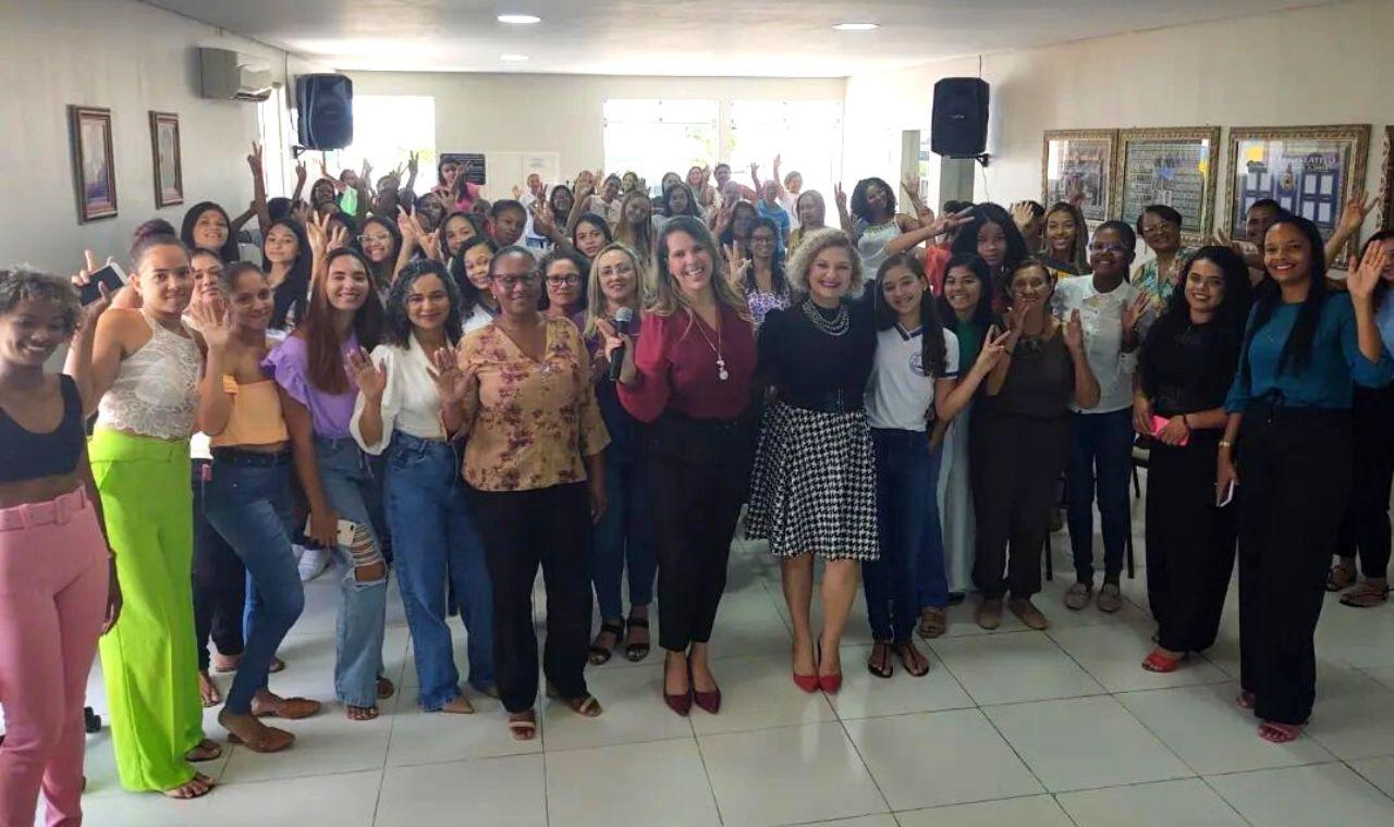 OROCO REALIZA TREINAMENTO DE INCENTIVO AO EMPREENDEDORISMO FEMININO NO BRASIL: 