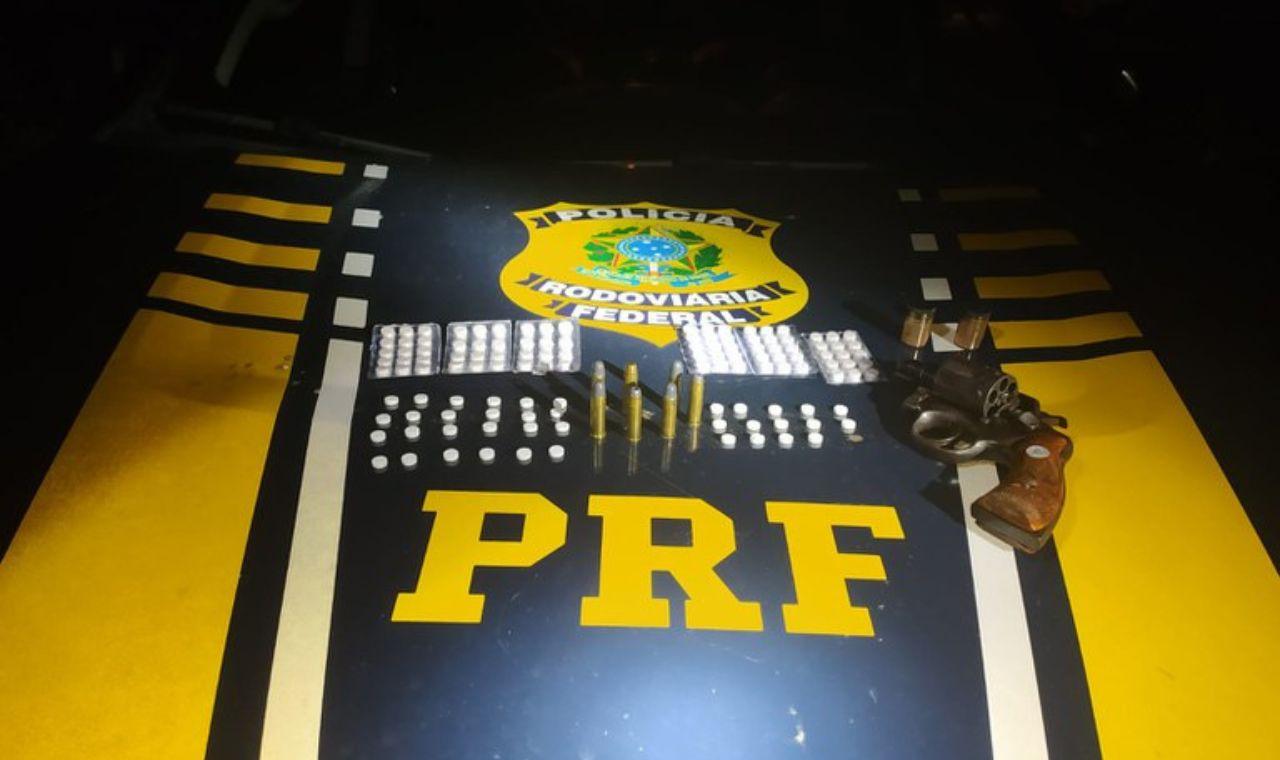 PRF APREENDE “REBITE”, ARMA E MUNIÇÕES EM SALGUEIRO, PE