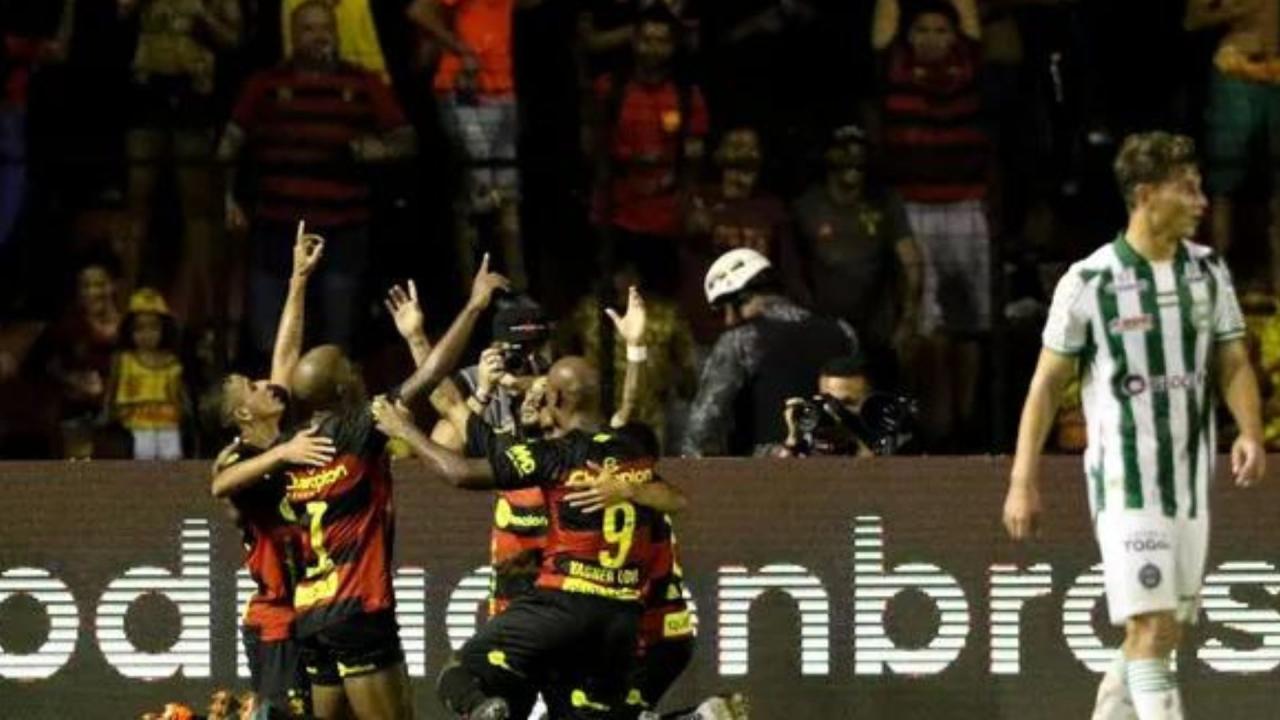 SPORT VENCE CORITIBA E AVANÇA PARA AS OITAVAS DE FINAL DA COPA DO BRASIL