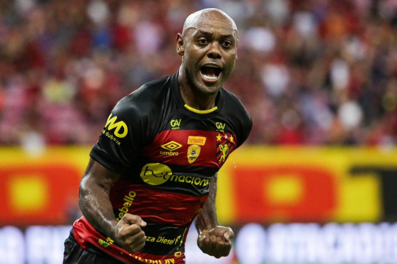 SPORT VENCE O RETRÔ E LARGA EM VANTAGEM NA FINAL