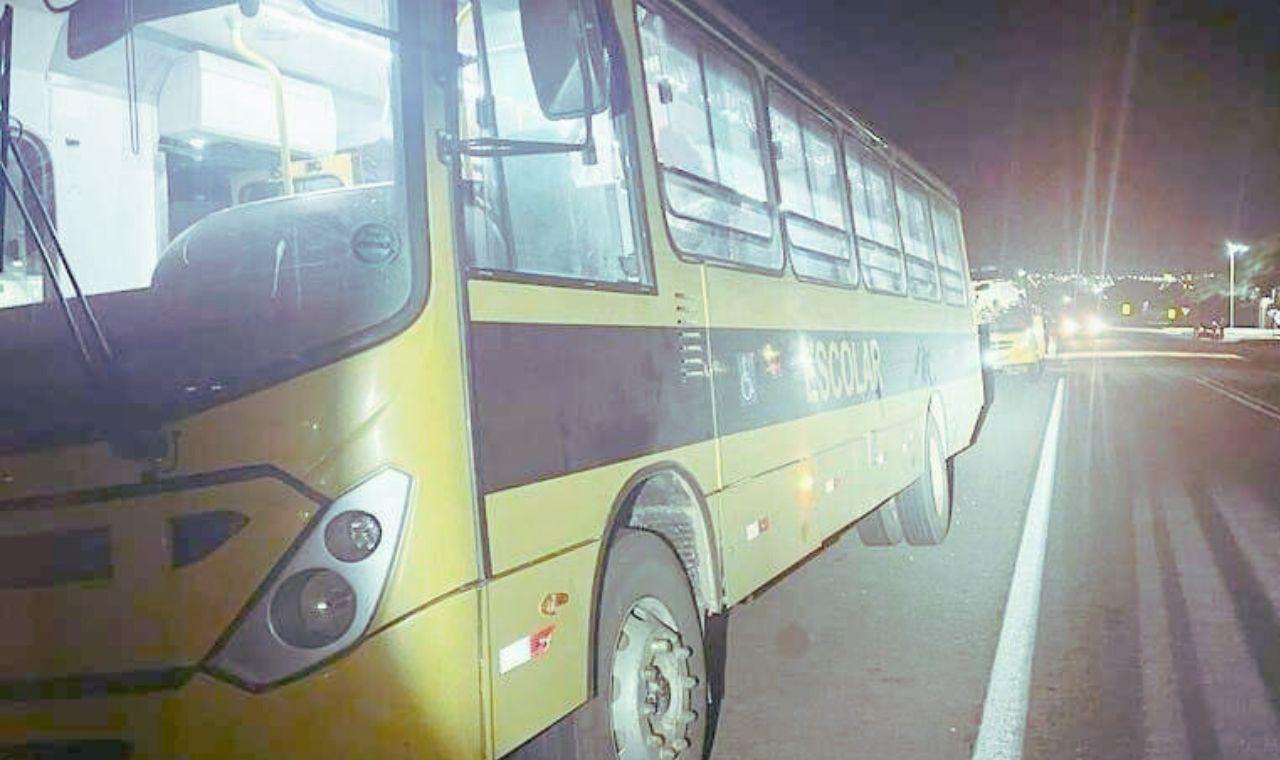 ÔNIBUS ESCOLARES IRREGULARES SÃO AUTUADOS PELA PRF EM SALGUEIRO, PE