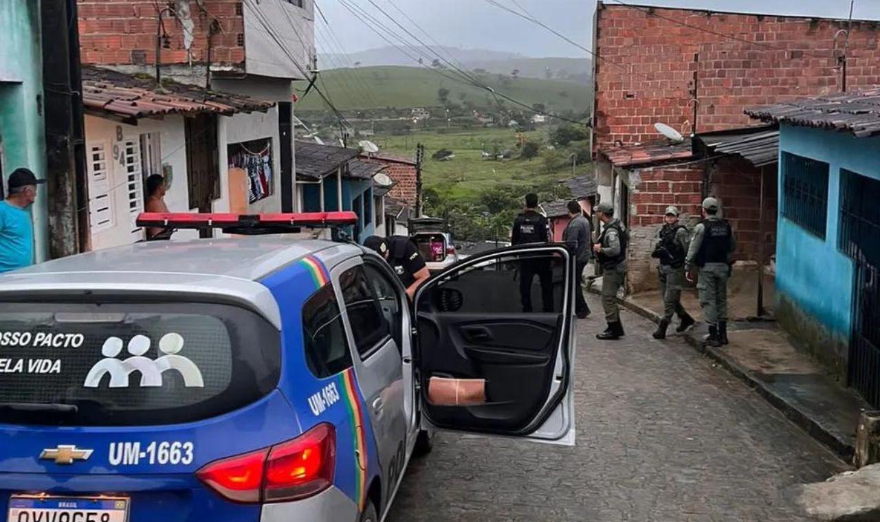 POLÍCIA PRENDE SEIS PESSOAS EM OPERAÇÃO PARA DESARTICULAR ORGANIZAÇÃO CRIMINOSA RELACIONADA A HOMICÍDIOS NO AGRESTE DE PE
