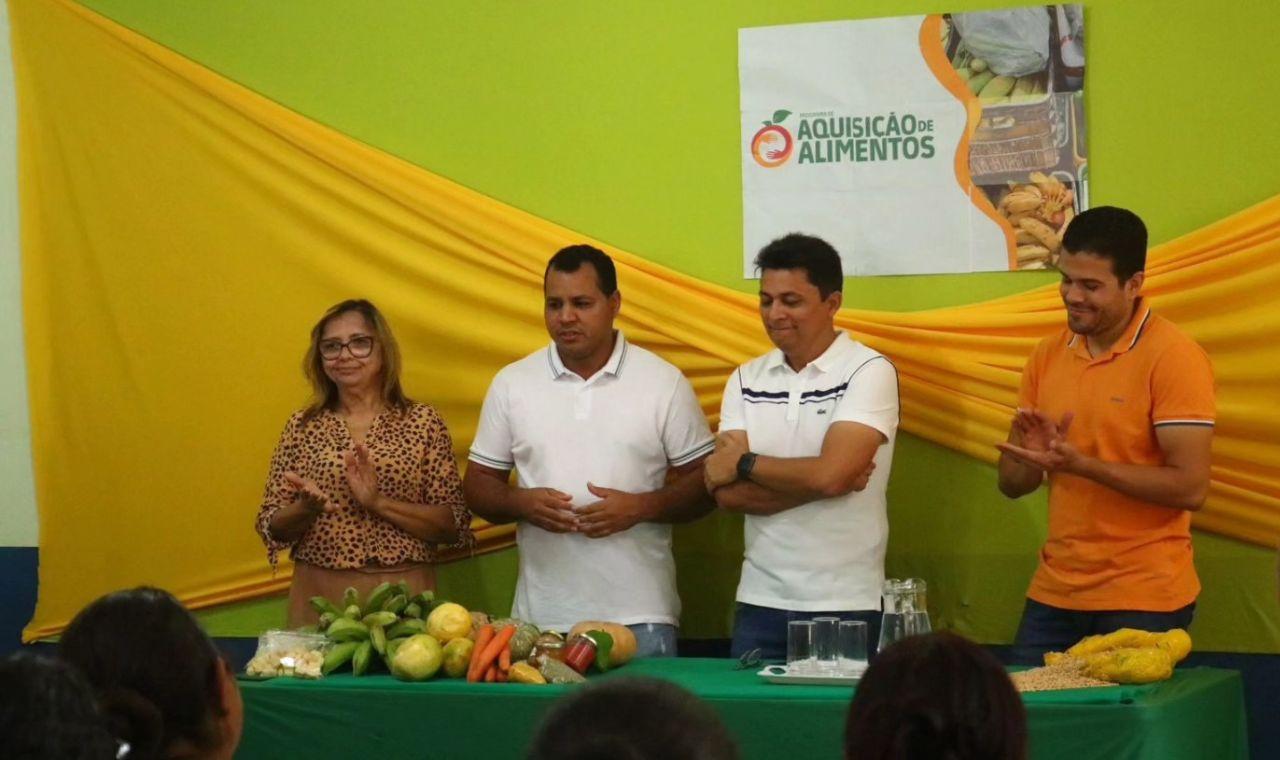 GOVERNO DE CURAÇÁ REALIZA ENTREGA DE CESTAS BÁSICAS ATRAVÉS DO PAA