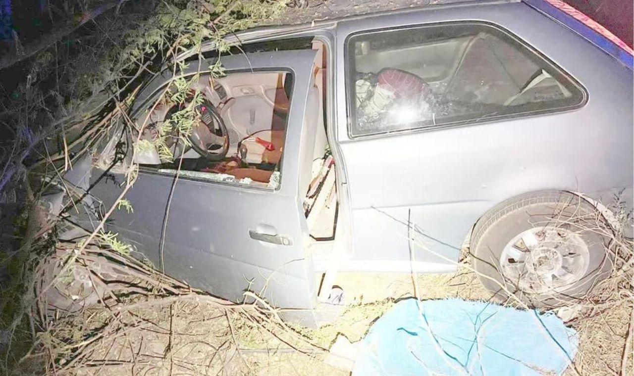 MOTOCICLISTA MORRE APÓS COLISÃO COM CARRO NA BR-407, EM PETROLINA, PE