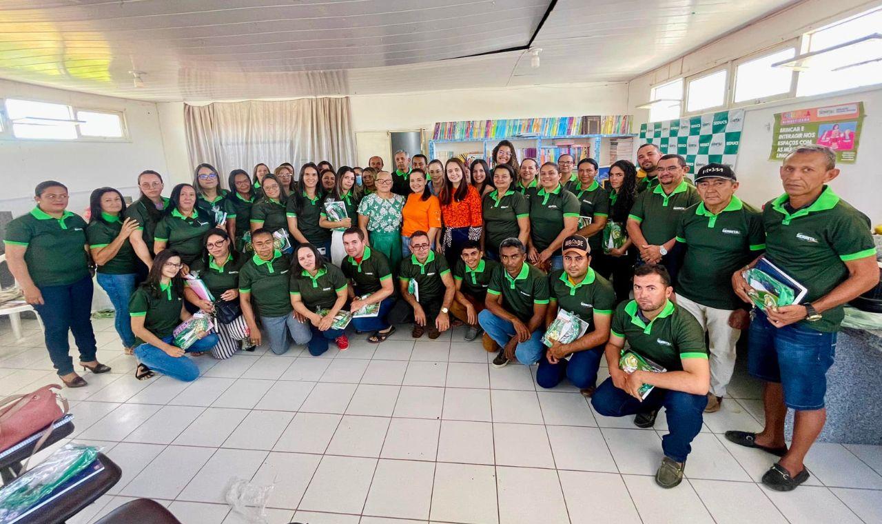 AGENTES COMUNITÁRIOS DE SAÚDE DE SERRITA RECEBEM NOVOS DE FARDAMENTO