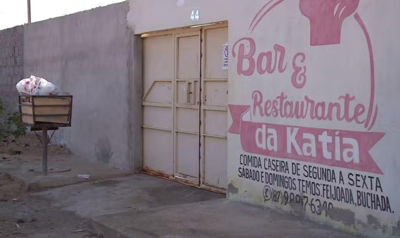 TRÊS PESSOAS SÃO MORTAS A TIROS EM PETROLINA, PE