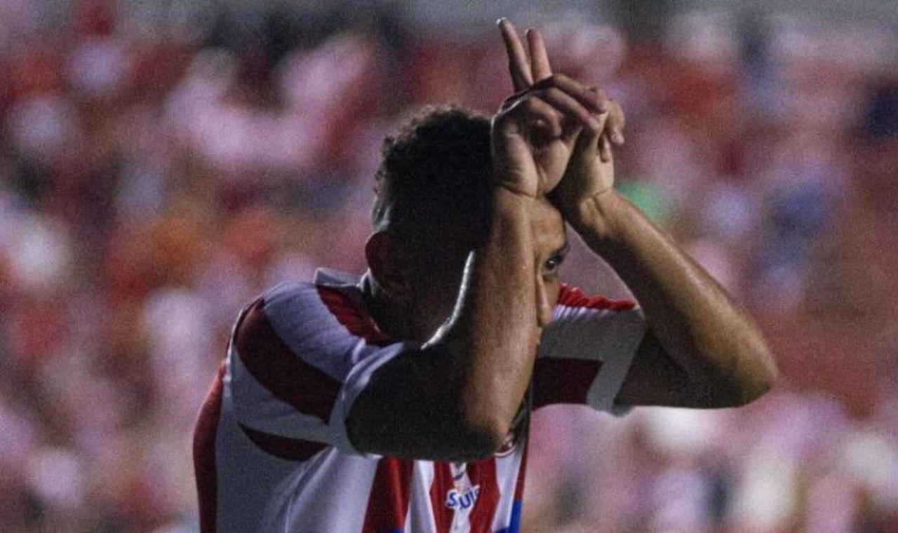 NÁUTICO GANHA DO PETROLINA PELO PERNAMBUCANO