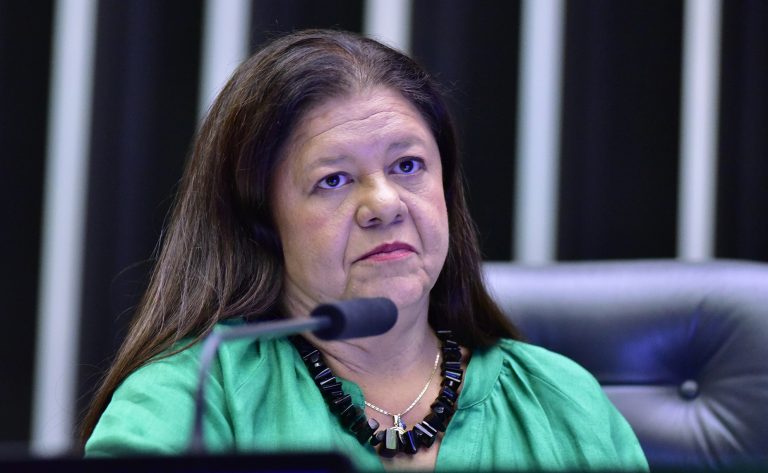 Comissão de Finanças aprova regras para obras em presídios