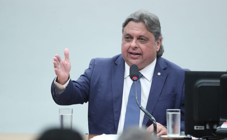 Deputado Julio Arcoverde é eleito presidente da Comissão Mista de Orçamento